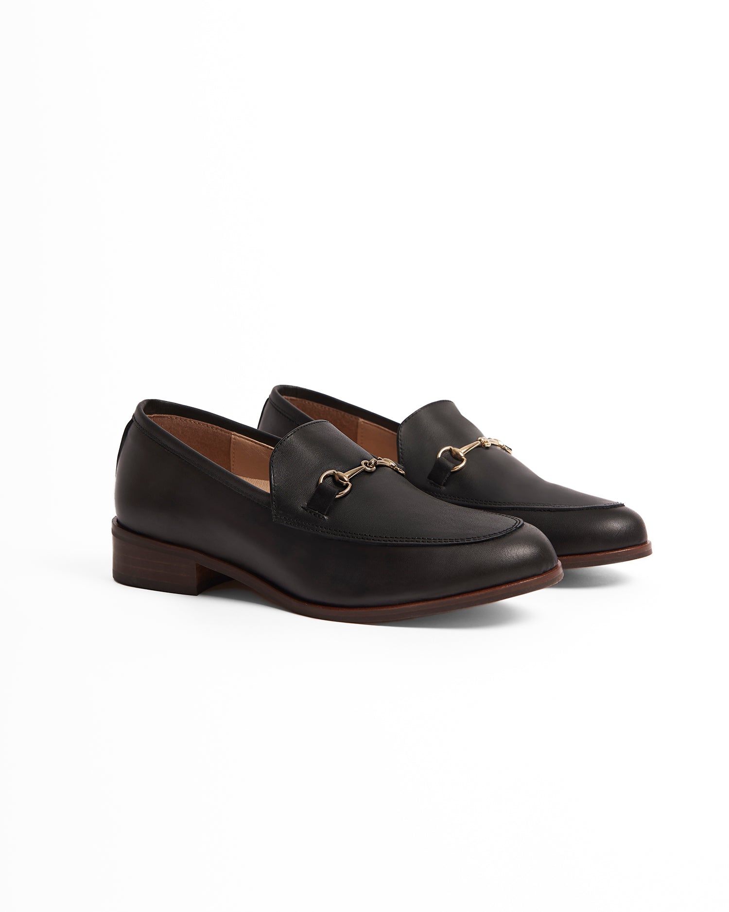 mocasín mujer piel negro cómodo y elegante para plantillas. mocasín mujer piel cómodo y elegante con plantilla extraíble para plantillas , mocasín NEGRO, zapatos hechos en españa, zapatos para plantillas, zapato plantilla extraíble, mocasines cómodos mujer, "zapato más cómodo" , mocasín NEGRO, mejores mocasines mujer, marcas mocasines mujer, como combinar mocasines mujer, zapatos mocasines mujer cómodos. Mocasines mujer para trabajar.